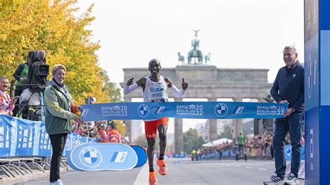 A Maratona de Berlino: Uma Reflexão Sobre a Determinação Humana e a Busca pela Excelência